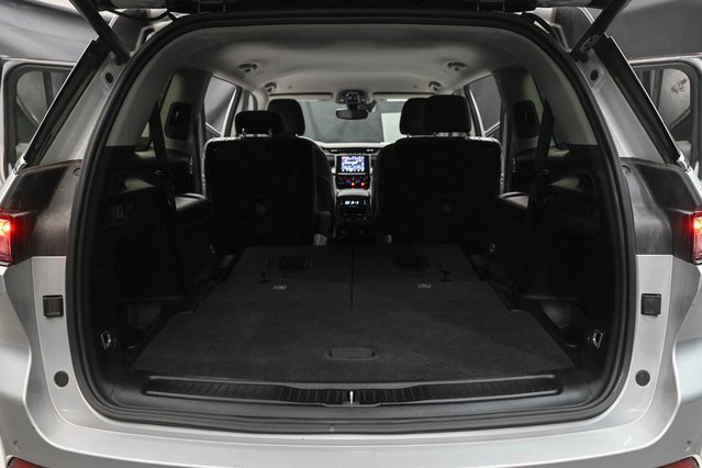 Used 2022 Jeep Grand Cherokee L Laredo w/ Luxury Tech Group I image 19