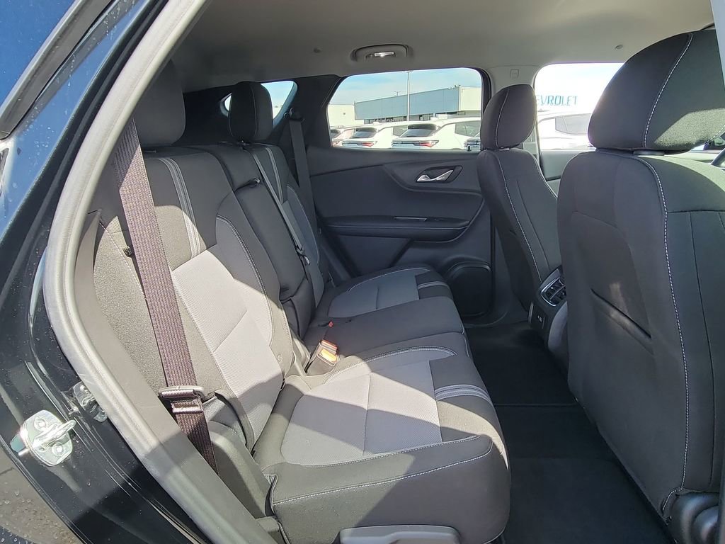Used 2025 Chevrolet Blazer LT w/ Convenience Package image 25