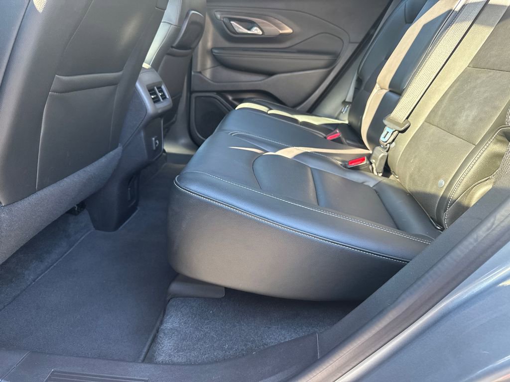Certified 2024 GMC Terrain SLT image 21