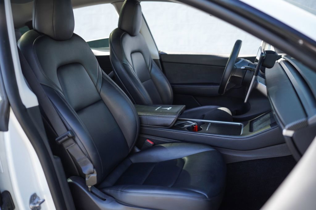 Used 2022 Tesla Model Y Performance image 25