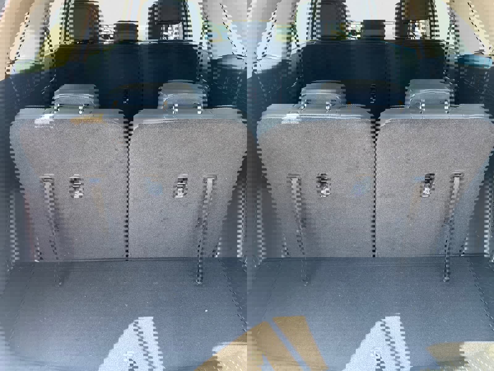 Certified 2025 Kia Sorento S image 5