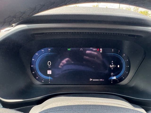 New 2025 Volvo XC40 B5 Core w/ Protection Package image 29