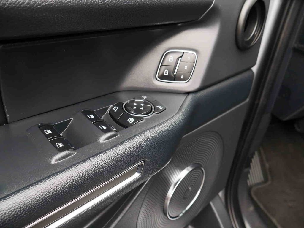 Used 2024 Ford Expedition Max XLT AWD/4WD image 26