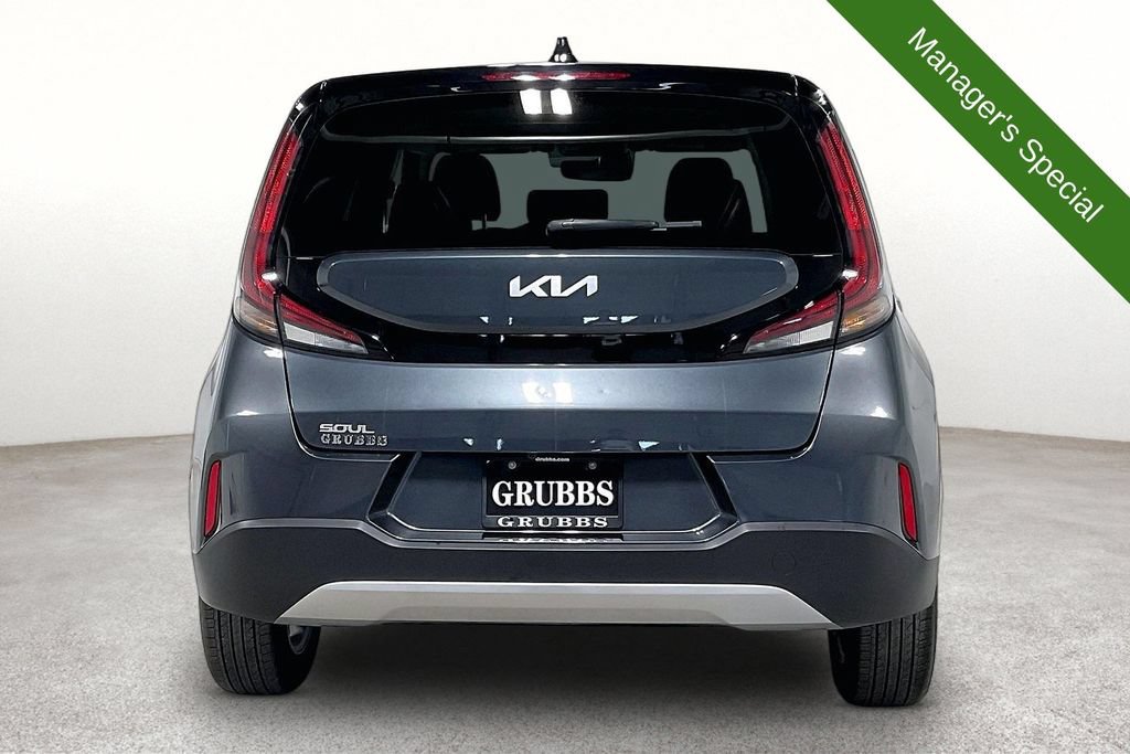 Used 2025 Kia Soul LX FWD image 5