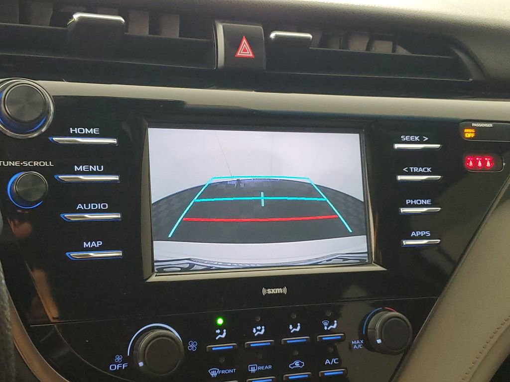 Used 2020 Toyota Camry LE FWD image 17