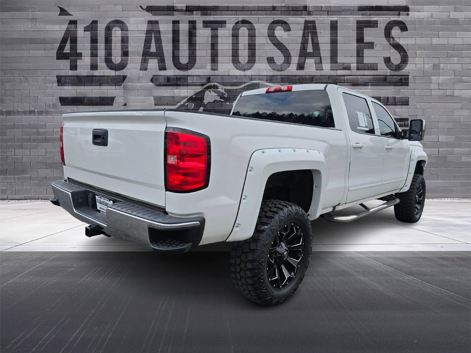 Used 2016 Chevrolet Silverado 1500 LT image 3