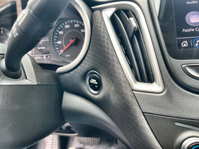 Used 2022 Chevrolet Malibu LT w/ Redline Edition image 16