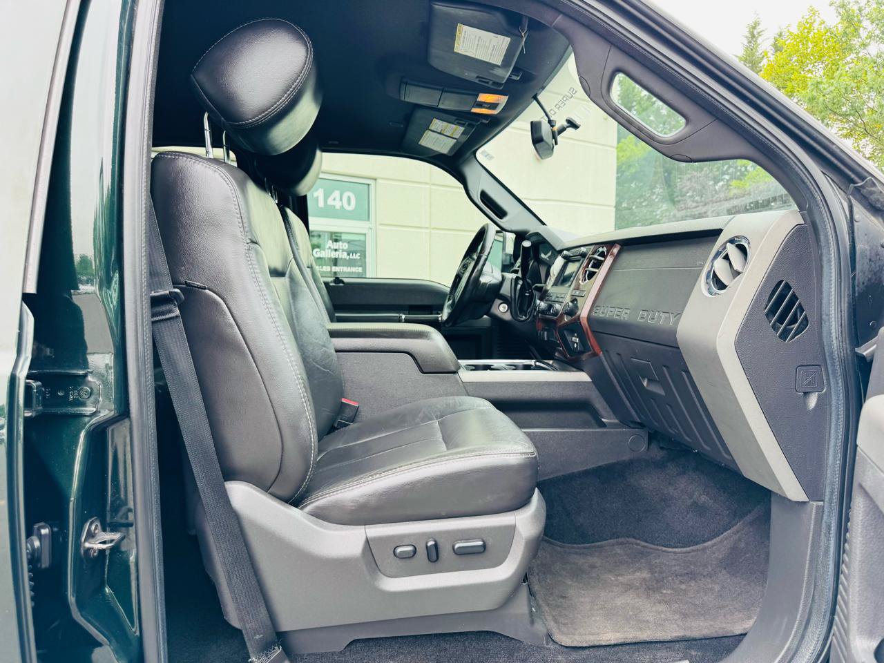 Used 2012 Ford F250 Lariat w/ Chrome Pkg AWD/4WD image 39