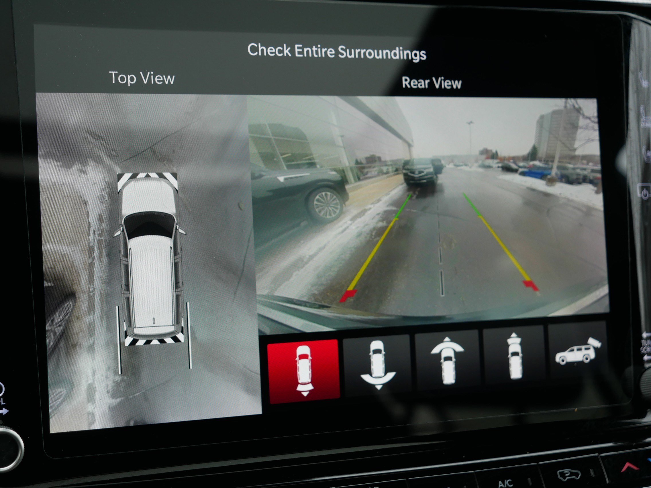 Used 2023 Jeep Grand Wagoneer Series II image 27