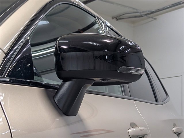 Used 2023 Volvo XC60 B5 Ultimate w/ Climate Package image 30