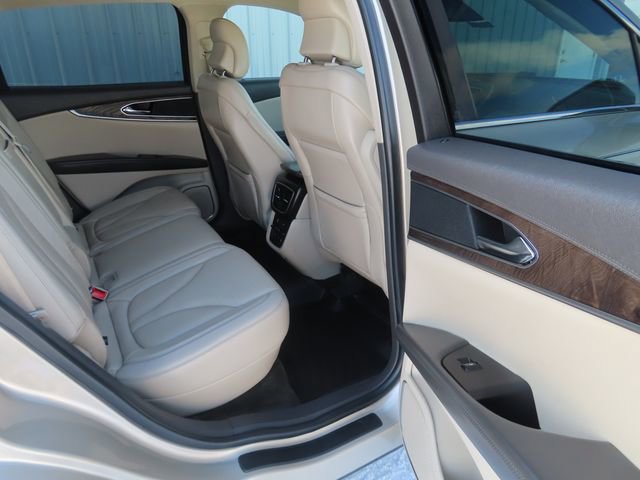Used 2017 Lincoln MKX Select w/ Lincoln MKX Climate Package image 27