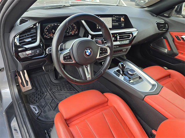 Used 2024 BMW Z4 M40i w/ Premium Package image 19
