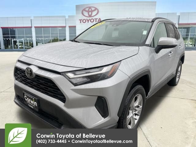Used 2025 Toyota RAV4 XLE image 7