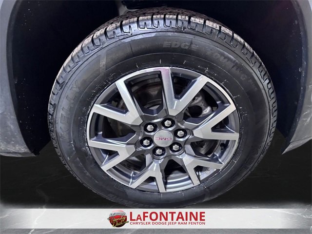 Used 2023 GMC Acadia SLT image 29