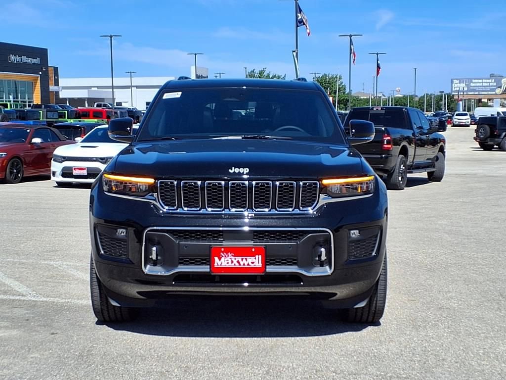 New 2025 Jeep Grand Cherokee L Overland w/ Luxury Tech Group IV image 5