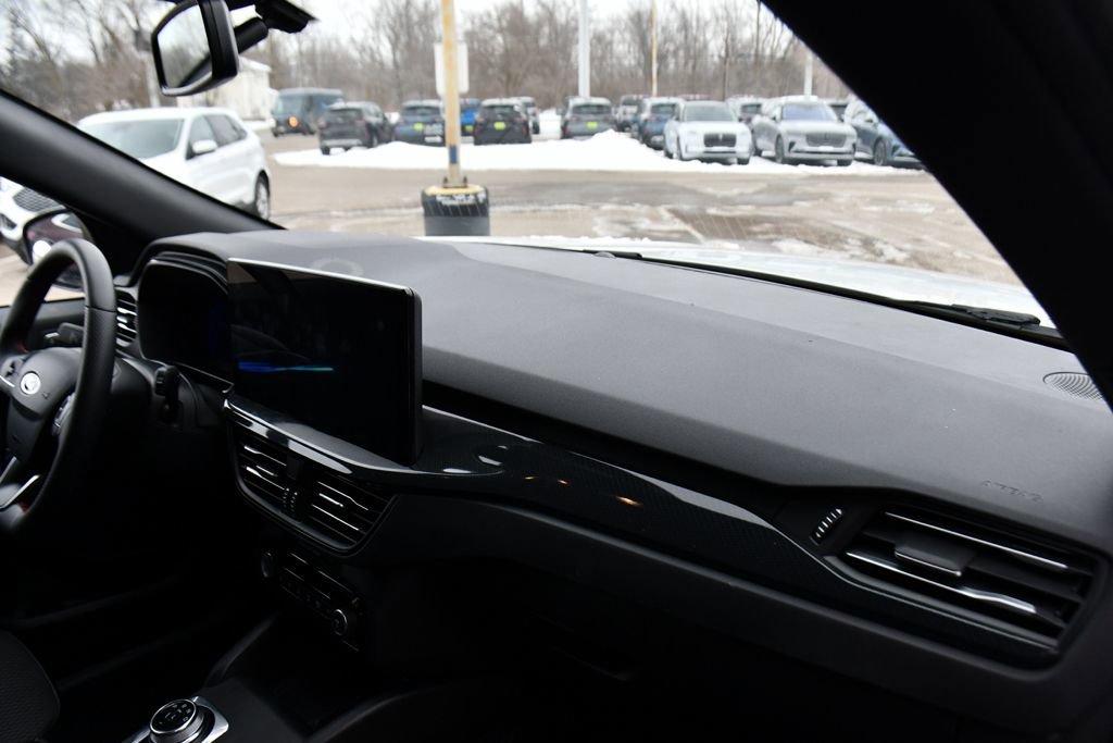 Used 2023 Ford Escape ST-Line Elite image 15