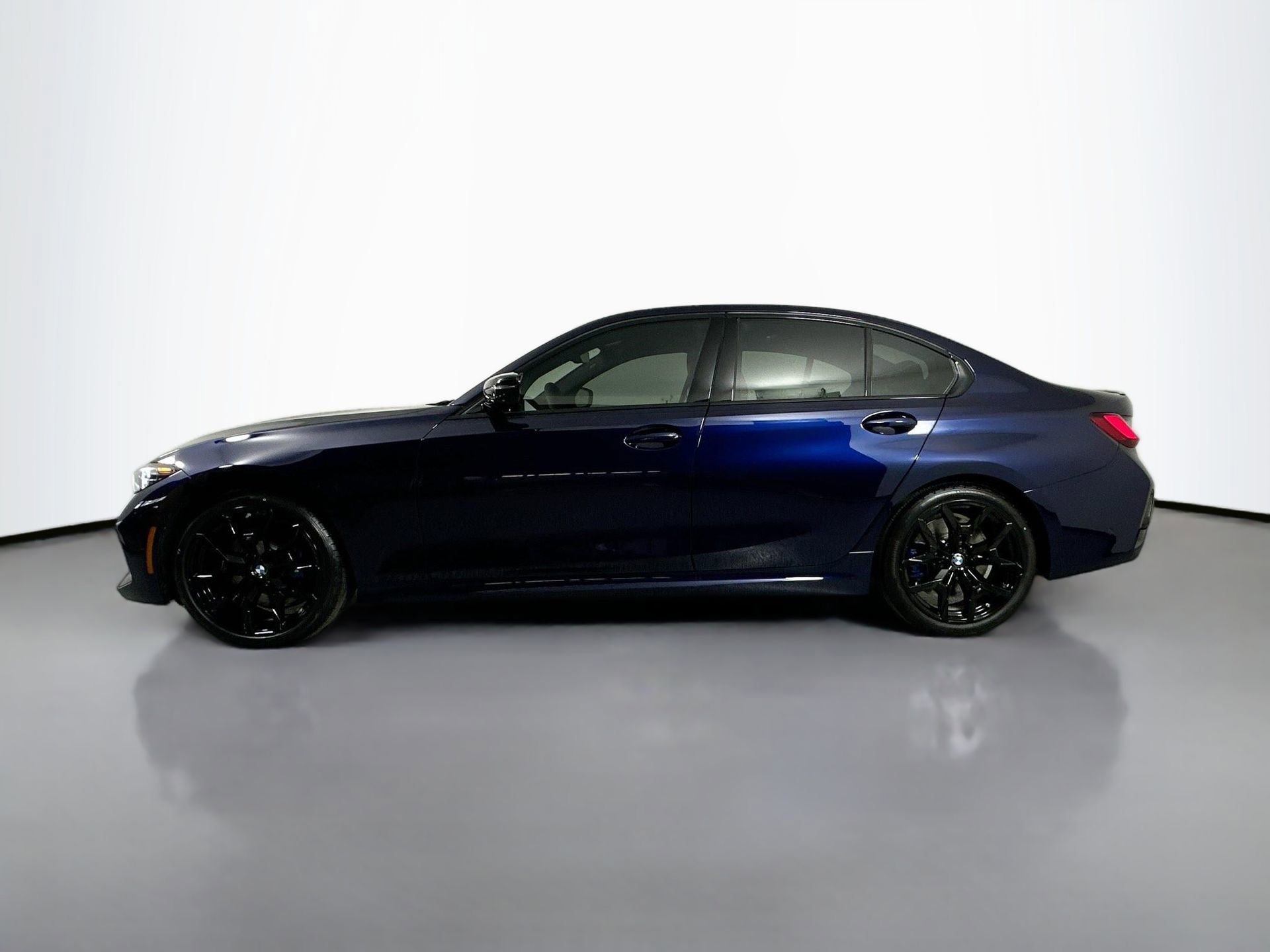 New 2026 BMW 330i Sedan w/ M Sport Package image 8