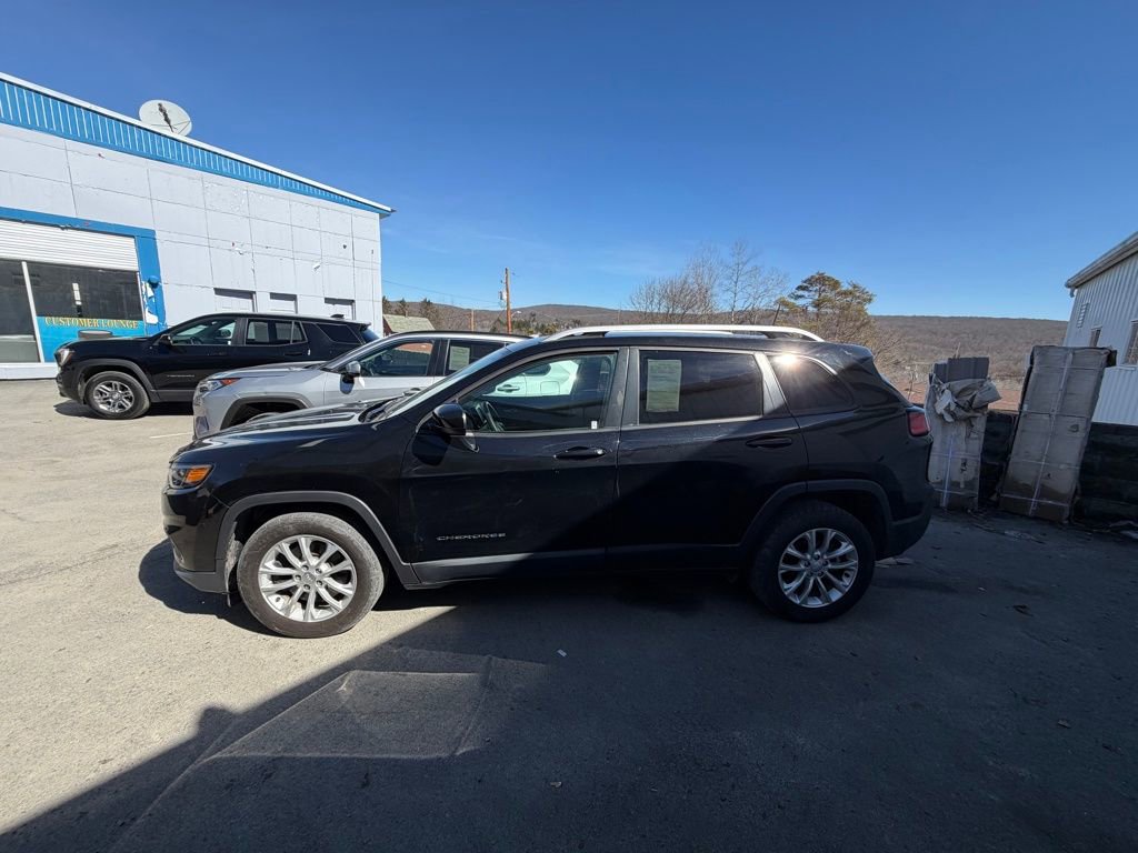 Used 2020 Jeep Cherokee Latitude image 2