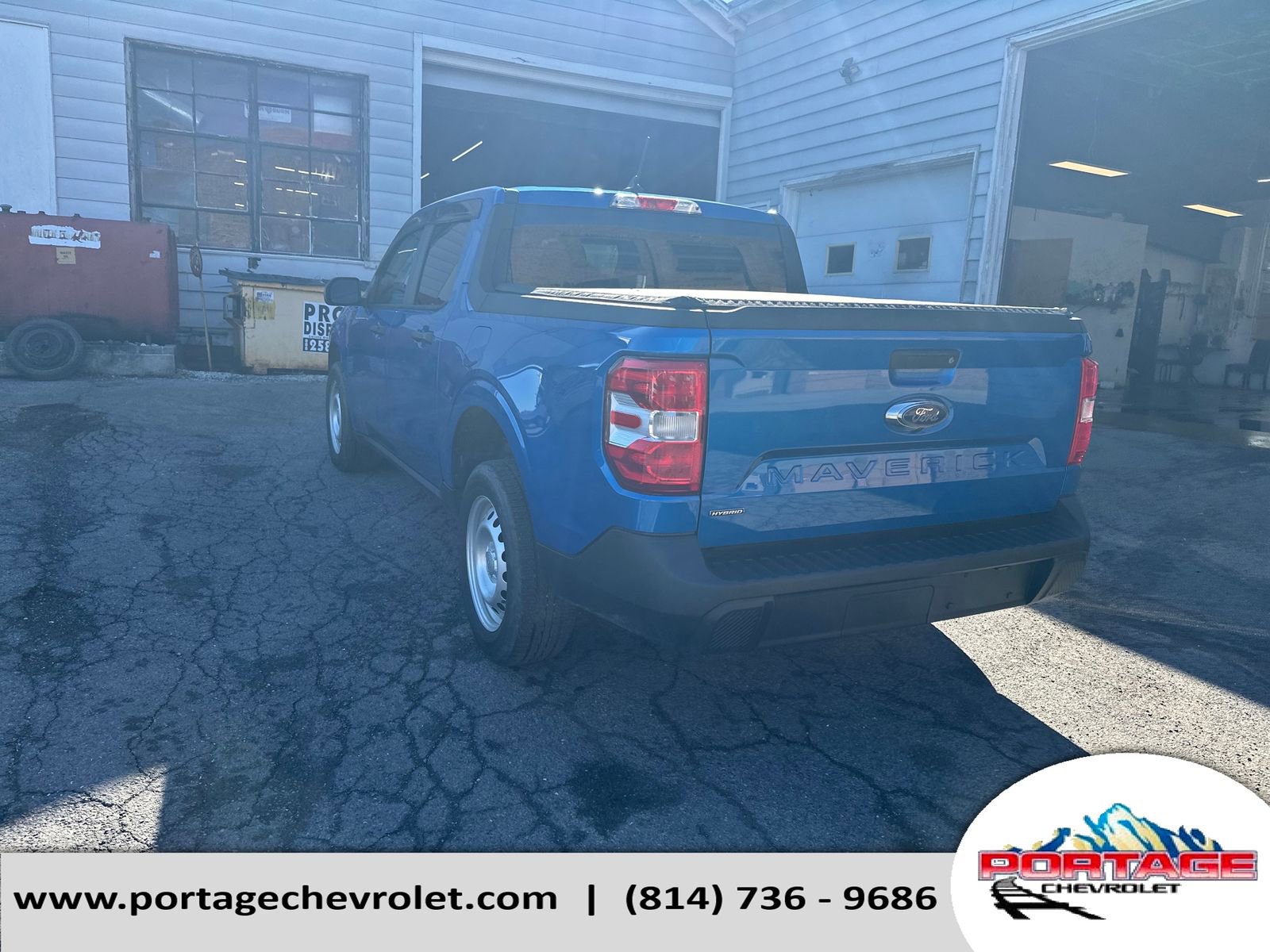 Used 2022 Ford Maverick XL image 3