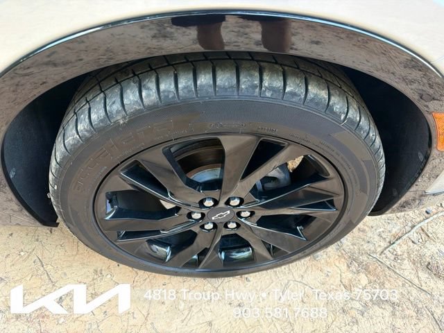 Used 2019 Chevrolet Blazer RS w/ Sun and Wheels Package AWD/4WD image 14