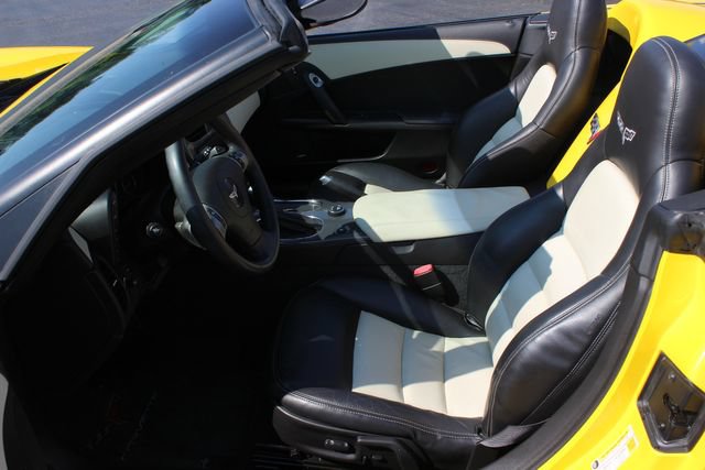 Used 2009 Chevrolet Corvette Convertible w/ Preferred Equipment Group RWD image 22