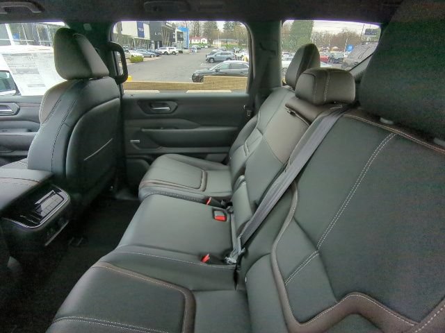 New 2025 Nissan Armada SL AWD/4WD image 17