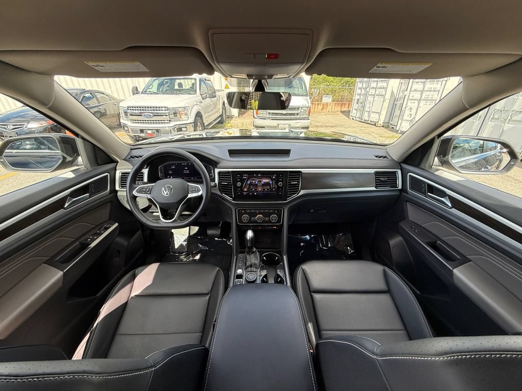 Used 2023 Volkswagen Atlas SE w/ Black Wheel Package AWD/4WD image 23