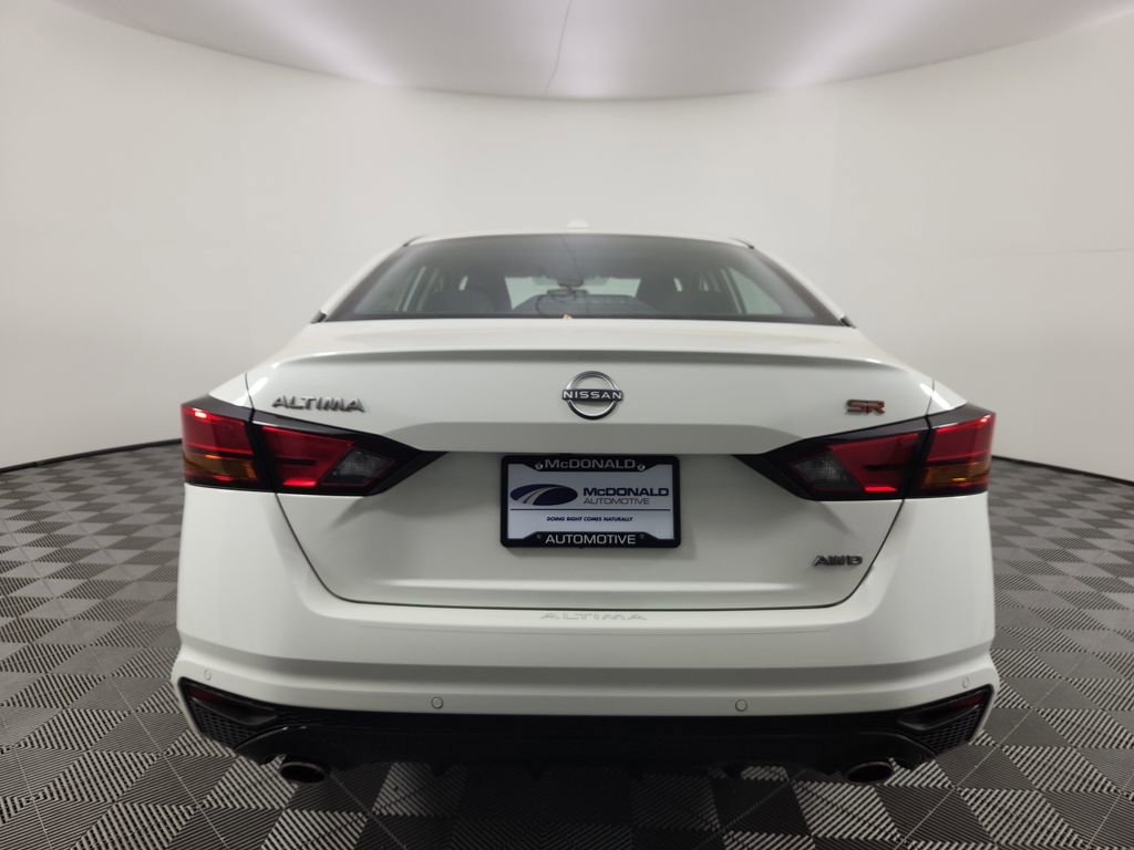 New 2025 Nissan Altima 2.5 SR w/ SR Premium Package AWD/4WD image 5
