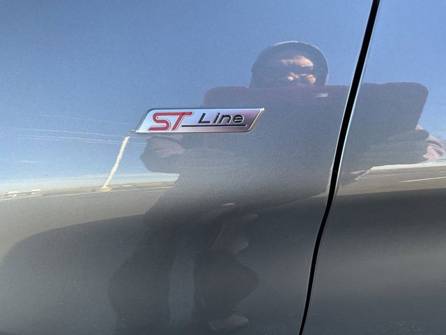 Used 2025 Ford Explorer ST-Line w/ ST-Line Street Pack image 10