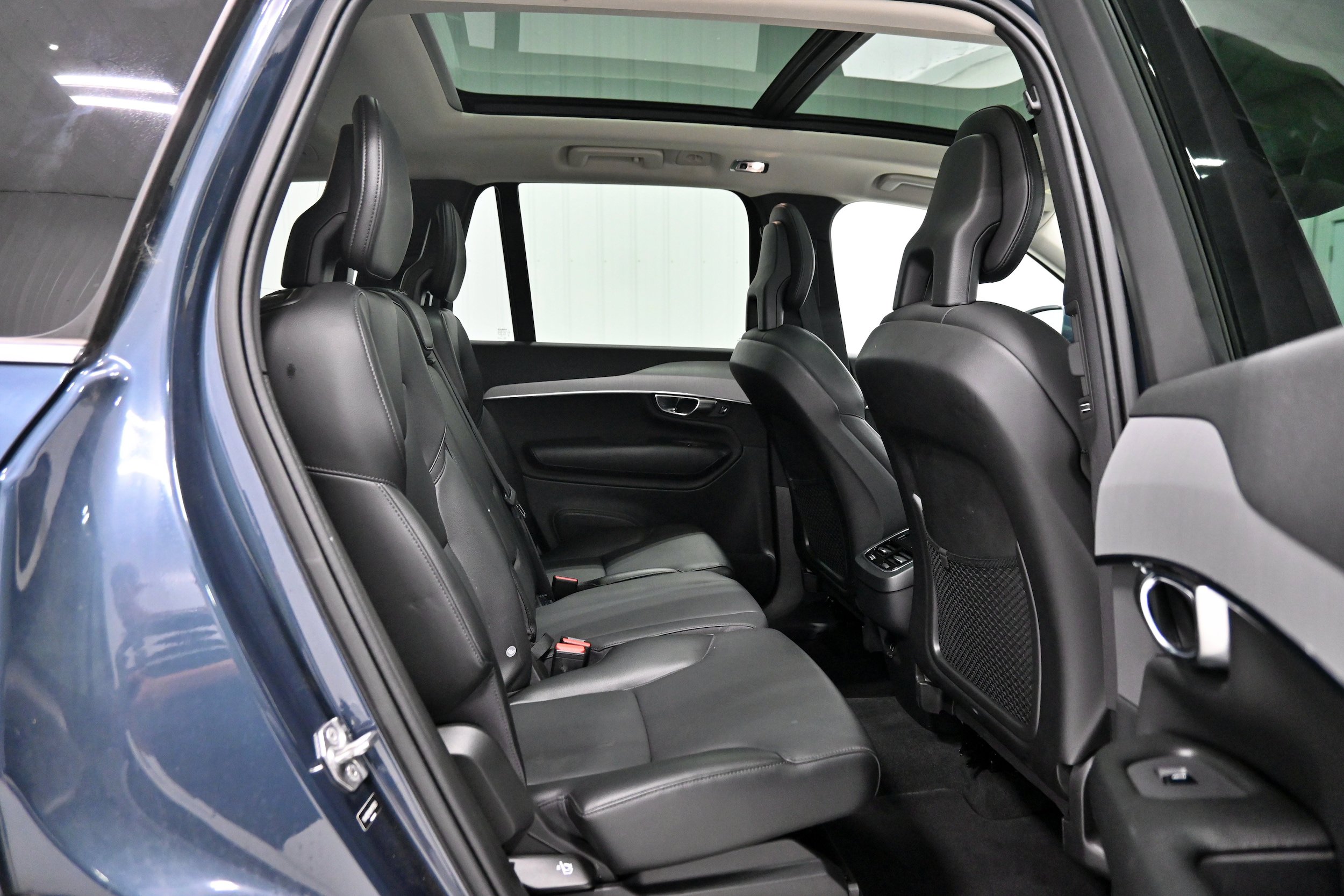 Used 2021 Volvo XC90 T5 Momentum w/ Climate Package AWD/4WD image 29