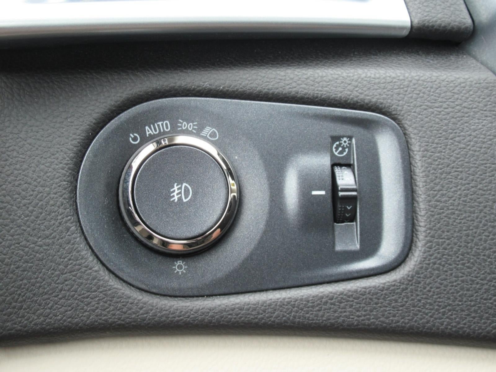 Used 2013 Cadillac SRX Performance w/ Driver Awareness Package FWD image 23
