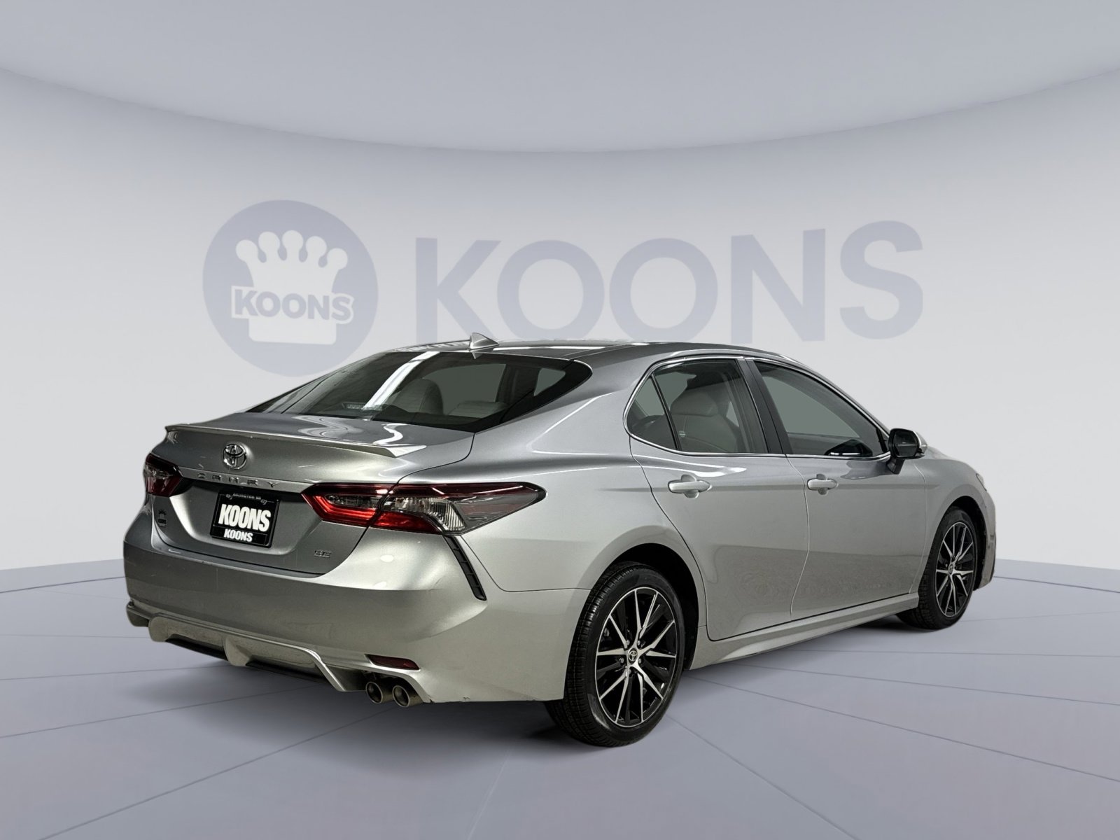 Used 2022 Toyota Camry SE image 12