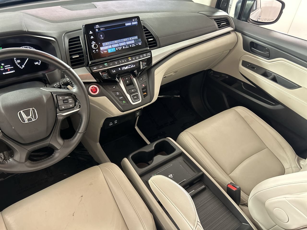 Used 2025 Honda Odyssey EX-L image 24