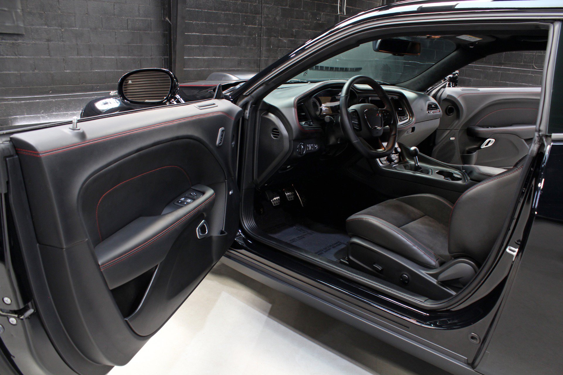 Used 2023 Dodge Challenger R/T Scat Pack RWD image 40