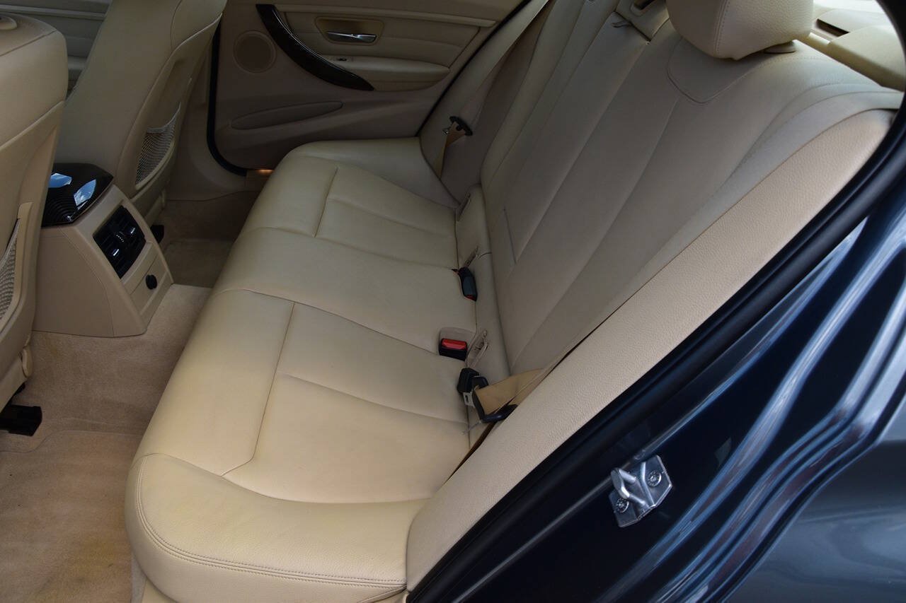 Used 2014 BMW 328i Sedan RWD image 11