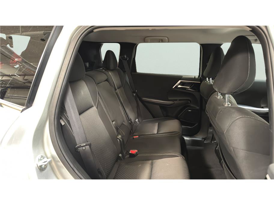 Used 2025 Mitsubishi Outlander ES FWD image 22