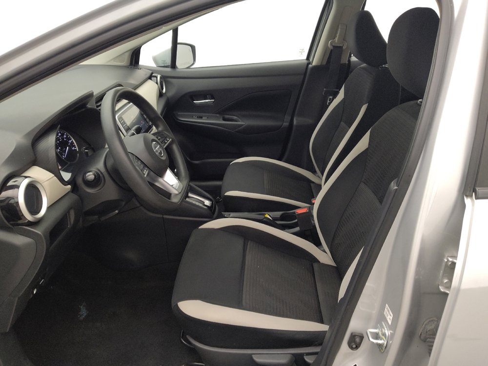 Used 2021 Nissan Versa SV image 17