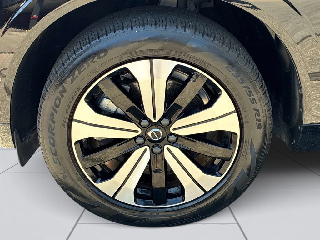 Used 2023 Volvo XC60 T8 Plus AWD/4WD image 9