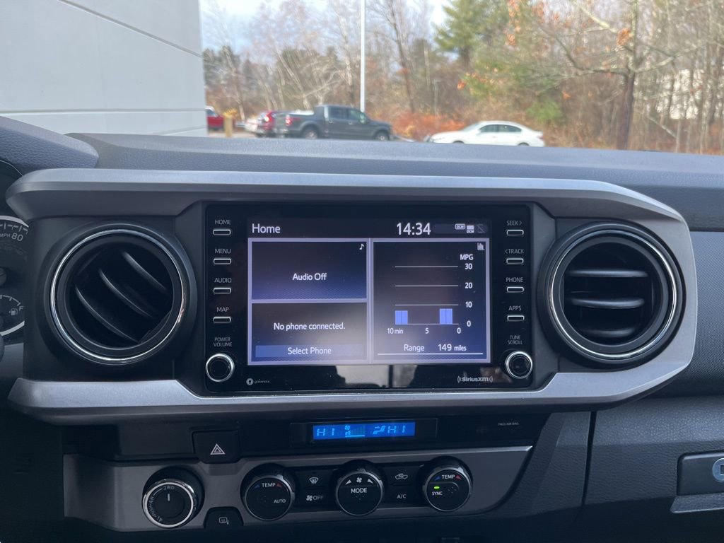 Used 2021 Toyota Tacoma SR5 w/ Trail Edition image 22