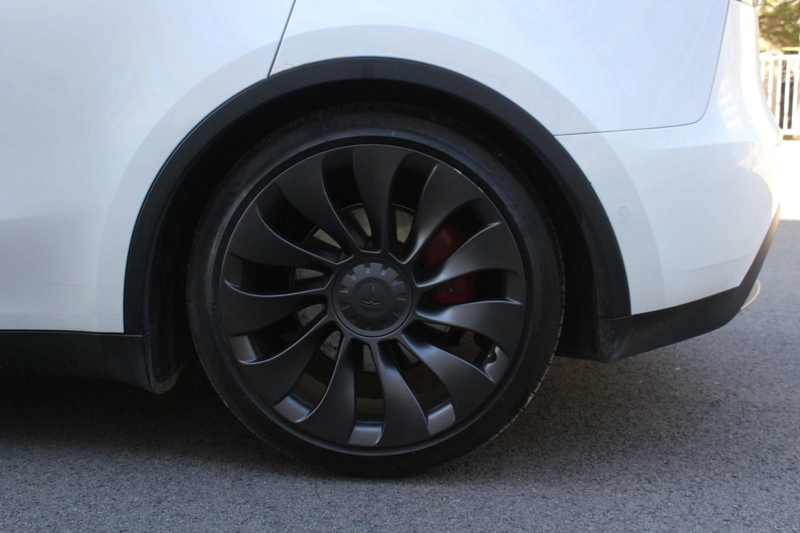 Used 2021 Tesla Model Y Performance AWD/4WD image 9