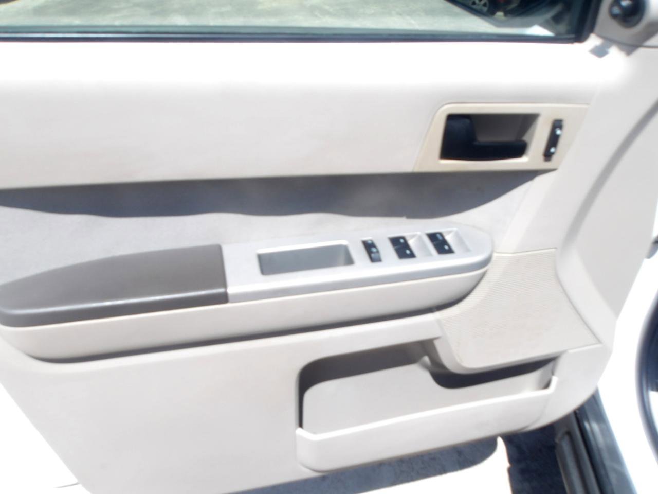 Used 2010 Ford Escape XLT FWD image 18