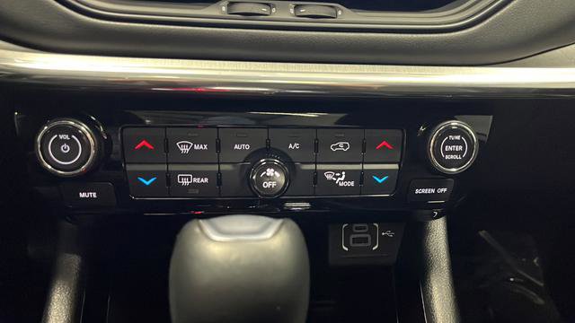 Used 2023 Jeep Compass High Altitude AWD/4WD image 18