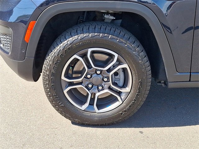 Used 2022 Jeep Grand Cherokee Trailhawk w/ Advanced Protech Group II image 30