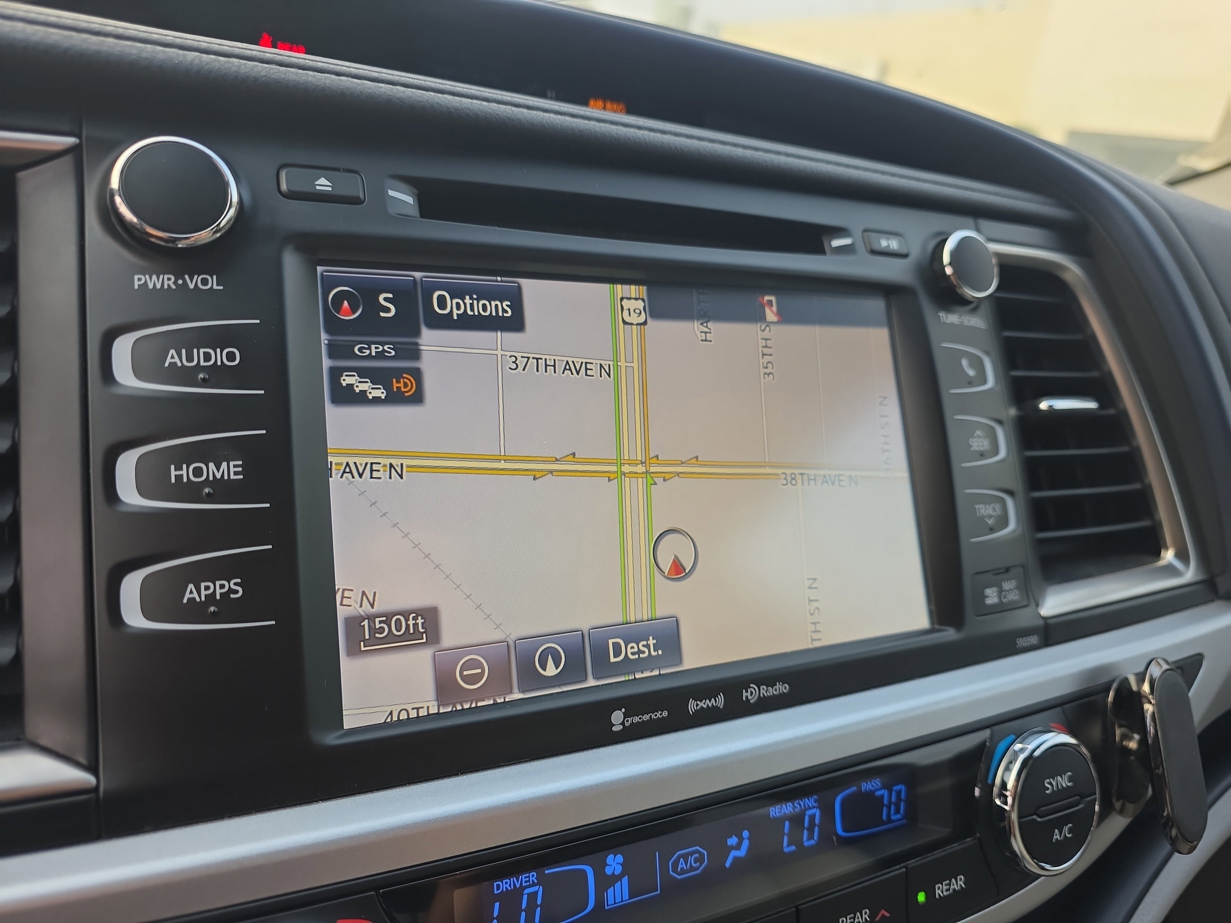 Used 2019 Toyota Highlander image 23