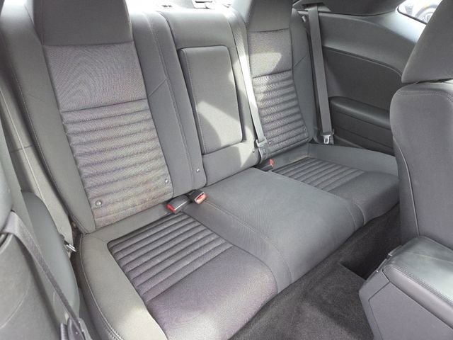 Used 2013 Dodge Challenger SXT image 21