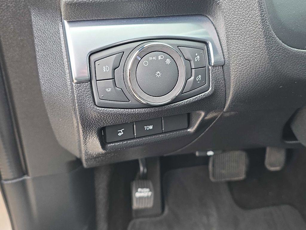 Used 2019 Ford Explorer Limited w/ Class III Trailer Tow Package image 21