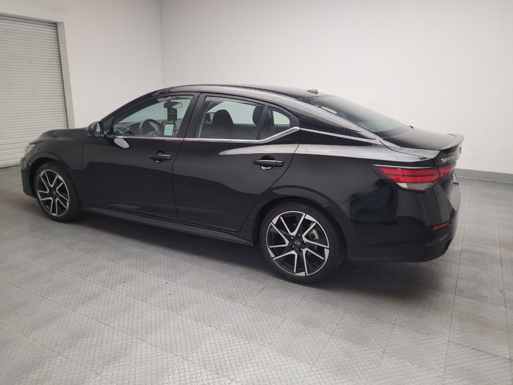 Used 2025 Nissan Sentra SR FWD image 3