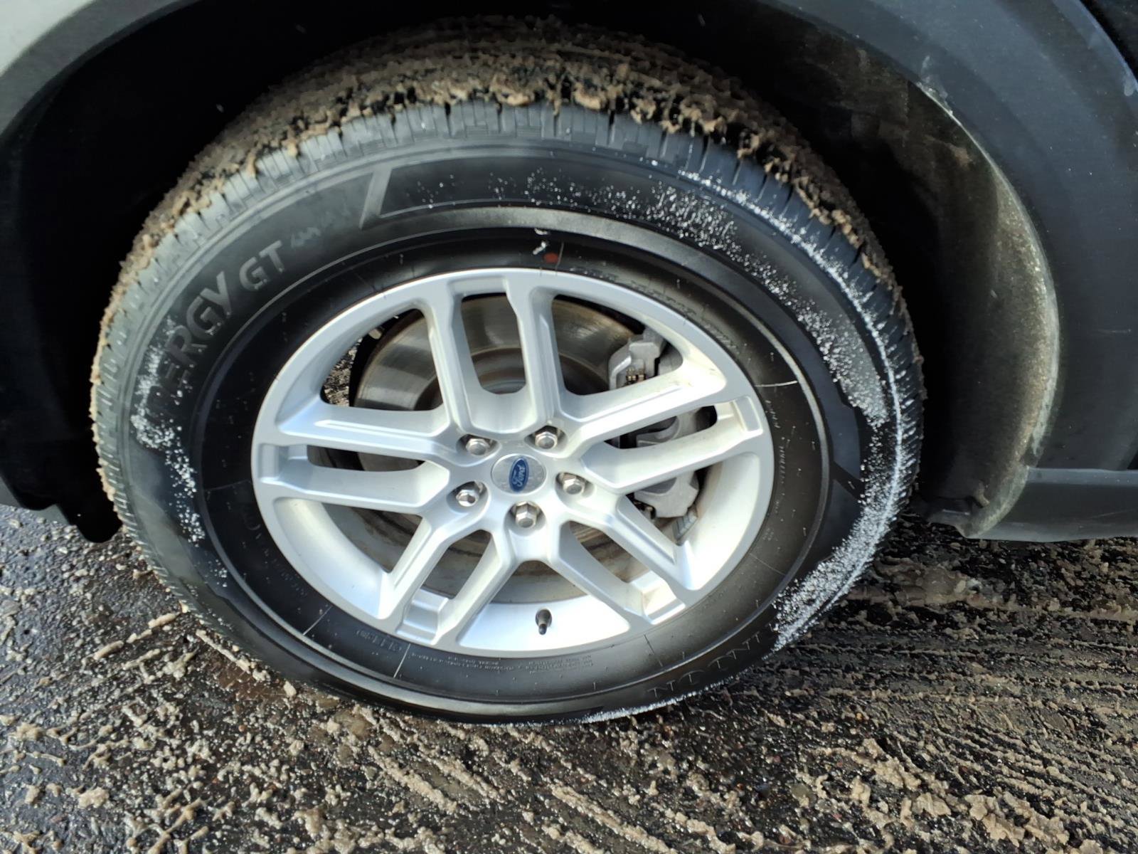 Used 2025 Ford Explorer Active image 21