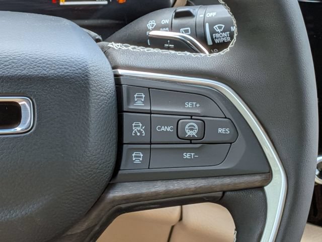 New 2026 Jeep Grand Cherokee Limited w/ Luxury Tech Group II AWD/4WD image 20