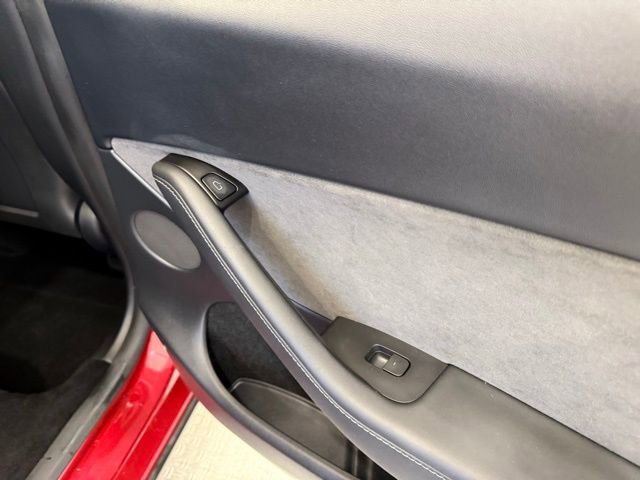 Used 2024 Tesla Model Y Long Range image 26